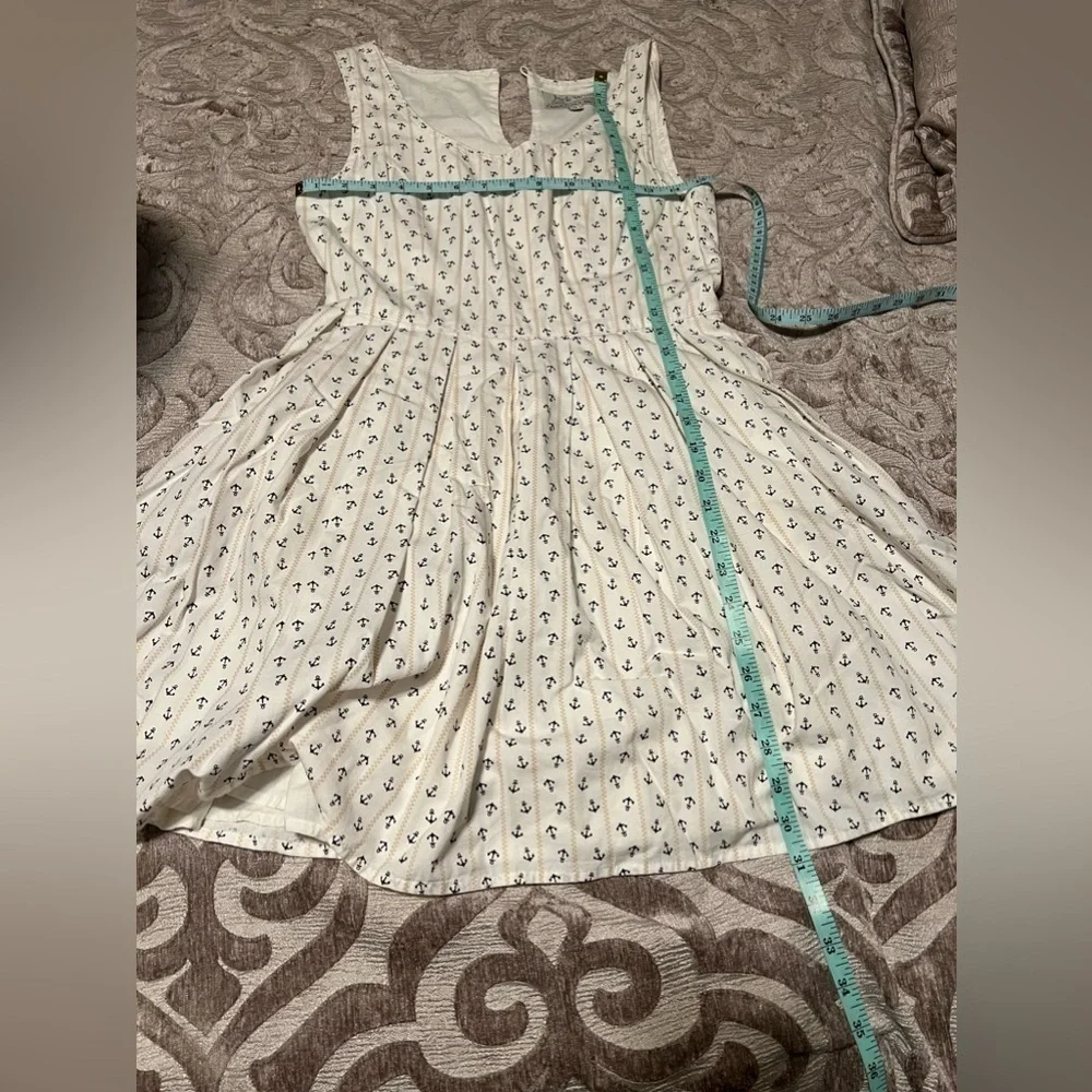 Jack Wills Women's Cream and Navy Dress - Size 6